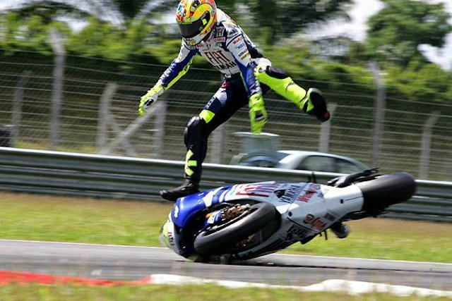 Valentino Rossi nehoda